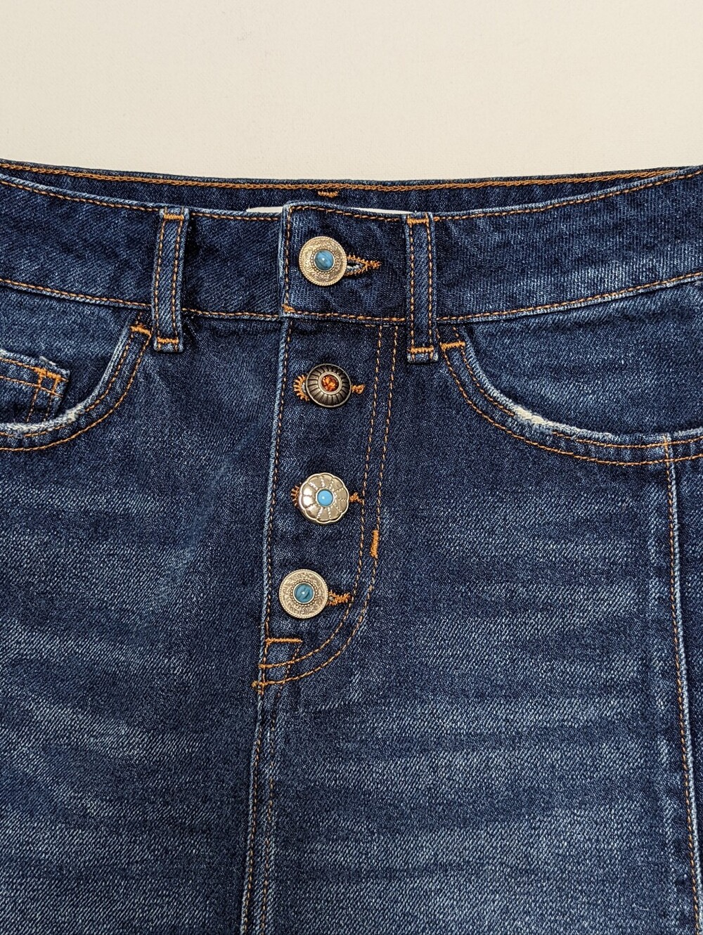 ZARA Z1975 DENIM Distressed Blue Jean Mini Skirt Frayed With Gem Buttons Size XS - Picture 5 of 12